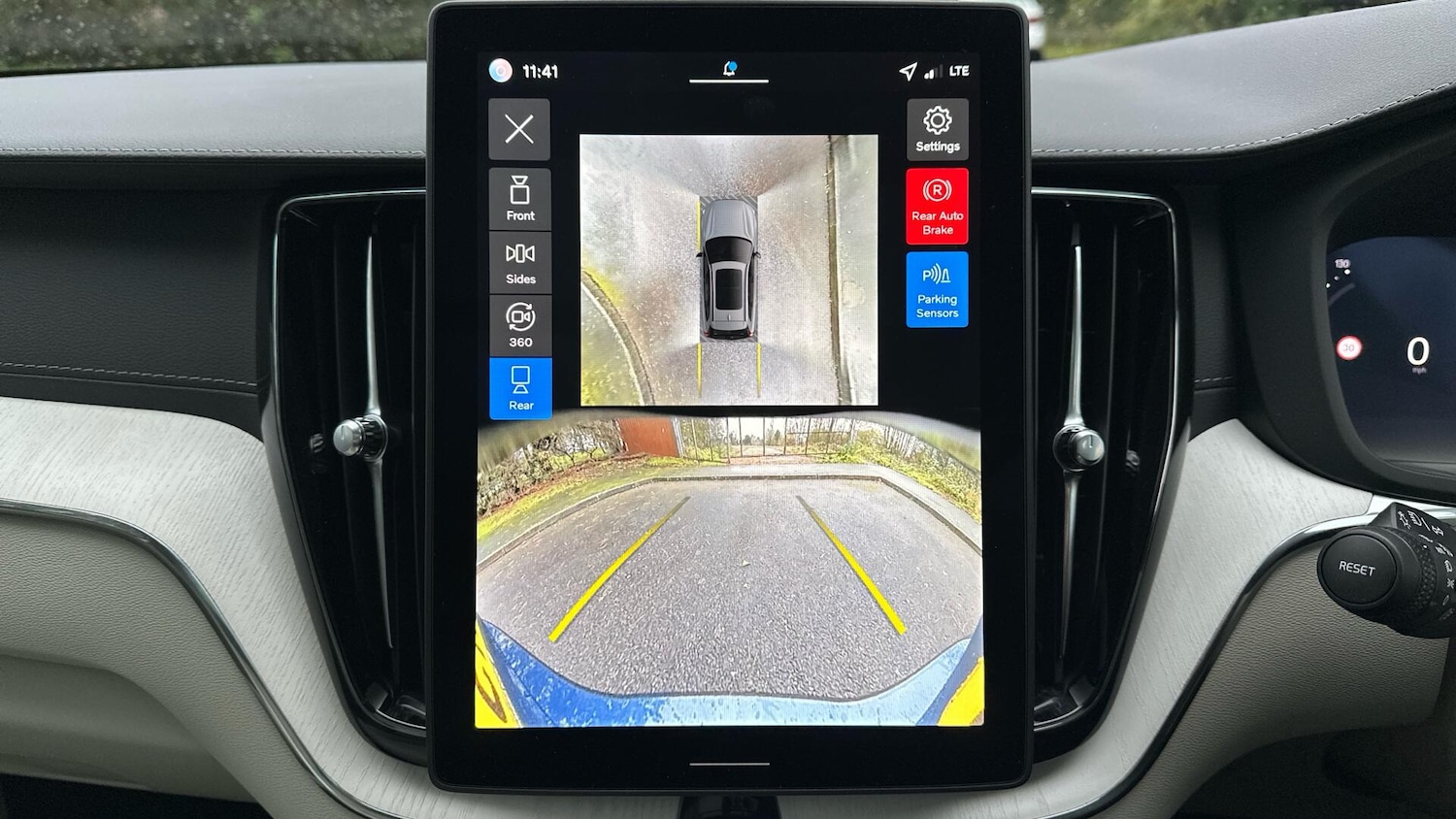 Used Volvo XC60 2025 for sale - 76765302: Photo 19