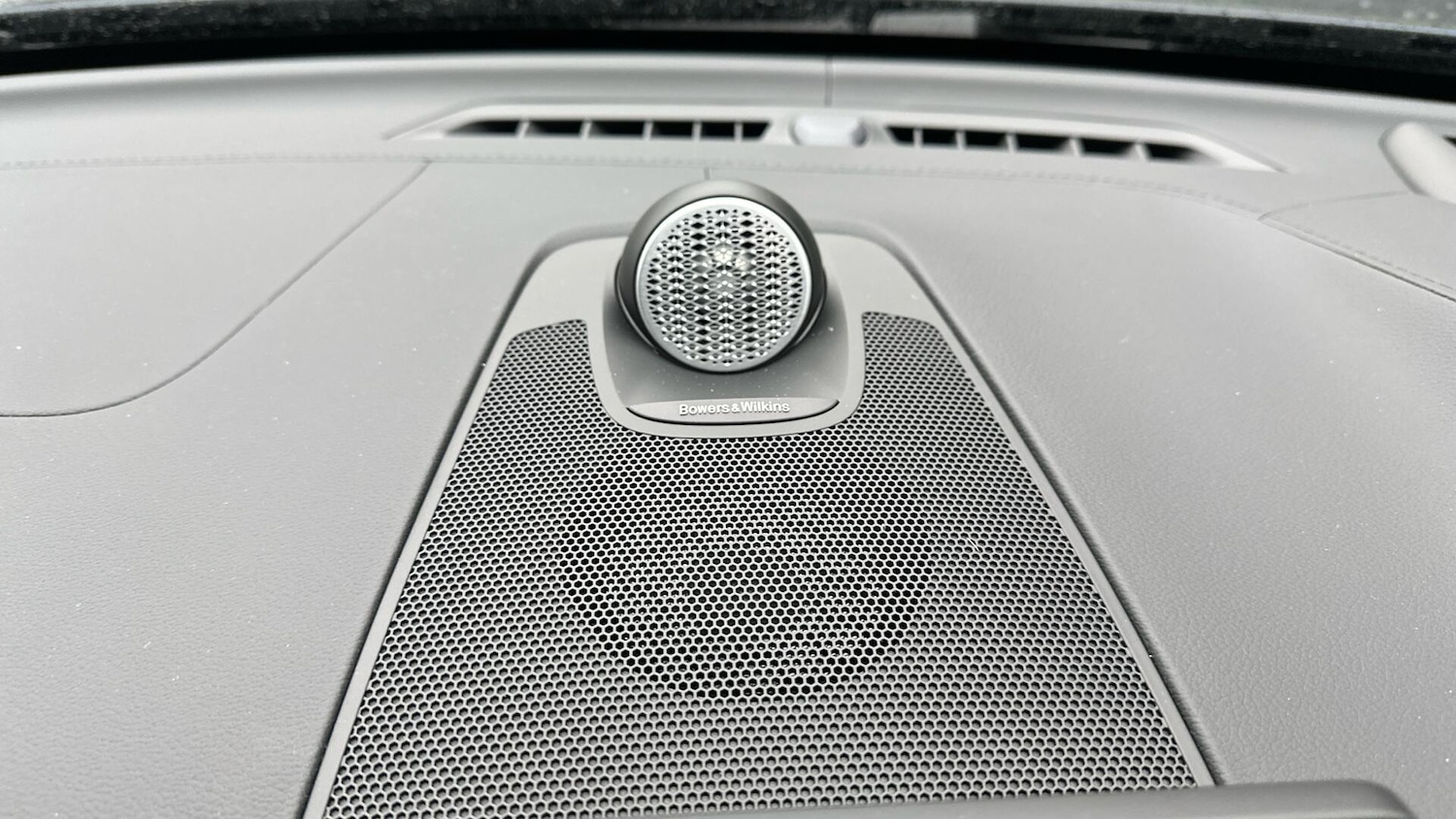 Used Volvo XC60 2025 for sale - 76765302: Photo 25