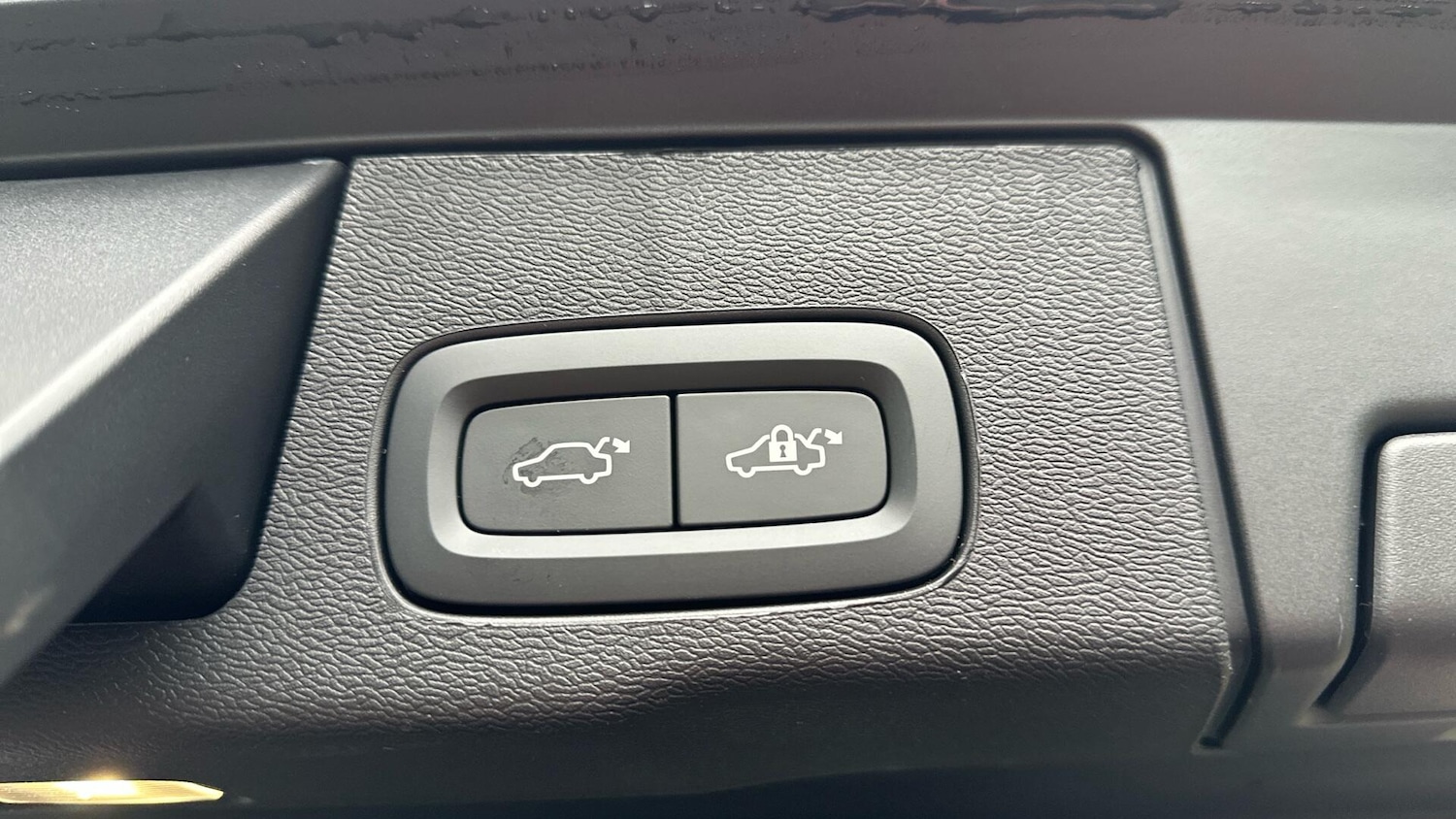 Used Volvo XC60 2025 for sale - 76765302: Photo 35