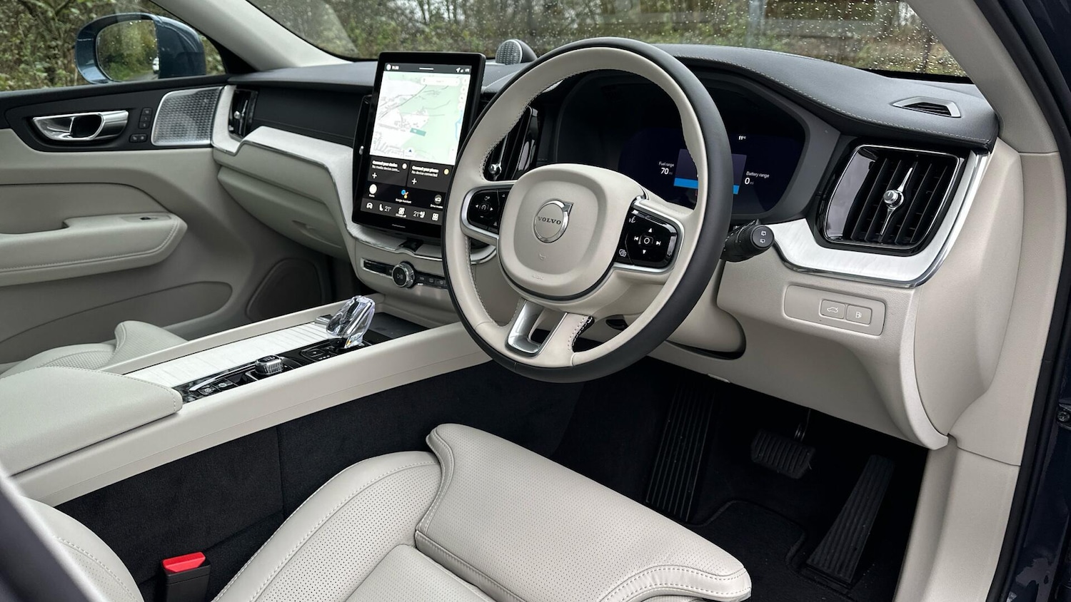 Used Volvo XC60 2025 for sale - 76765302: Photo 4