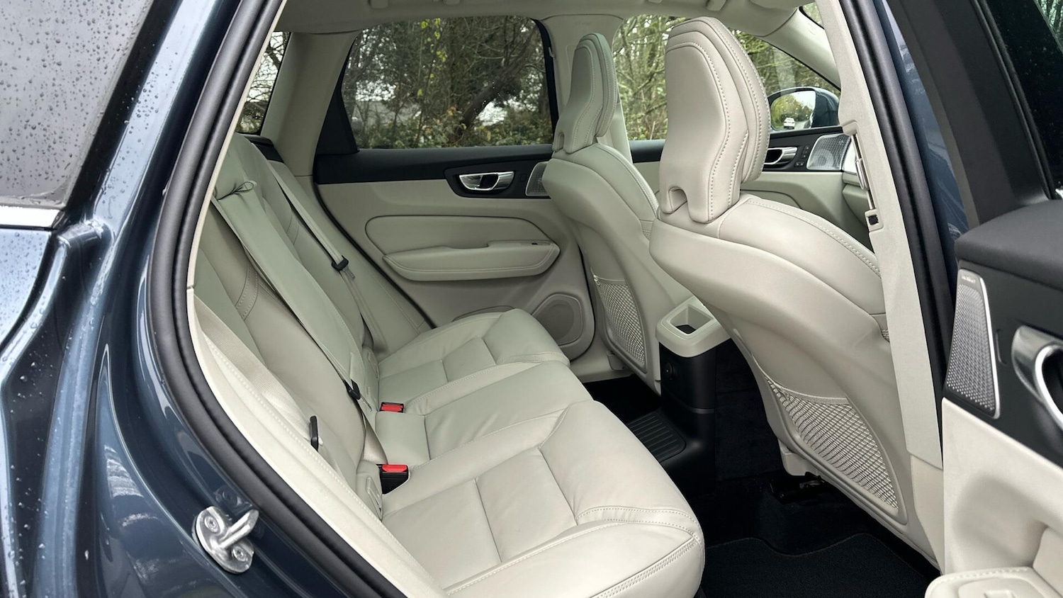 Used Volvo XC60 2025 for sale - 76765302: Photo 6