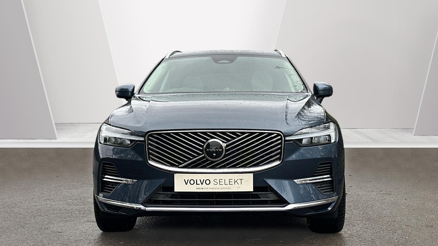 Used Volvo XC60 2025 for sale - 76765302: Photo 8