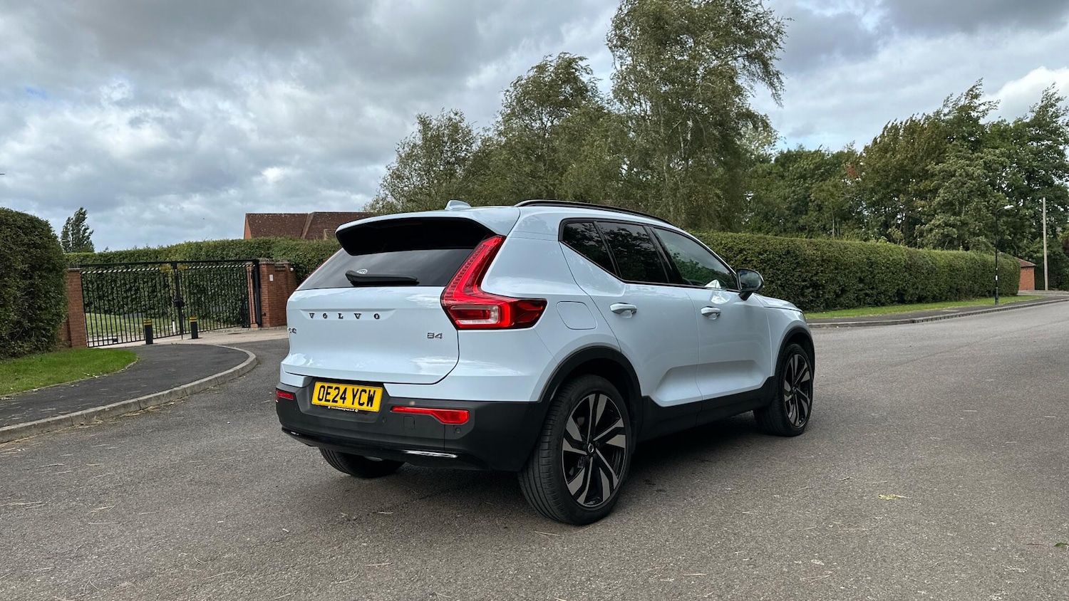 Used Volvo XC40 2024 for sale - 76337638: Photo 11