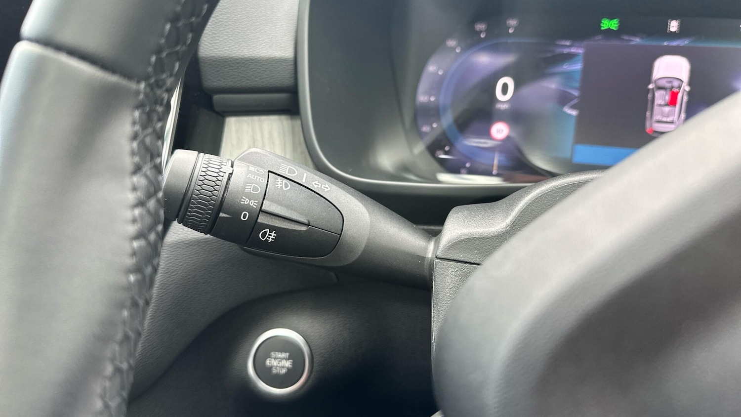 Used Volvo XC40 2024 for sale - 76337638: Photo 19