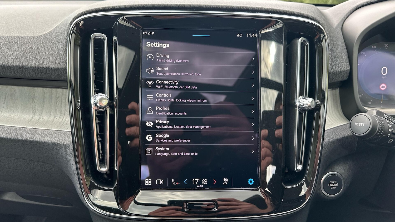 Used Volvo XC40 2024 for sale - 76337638: Photo 35