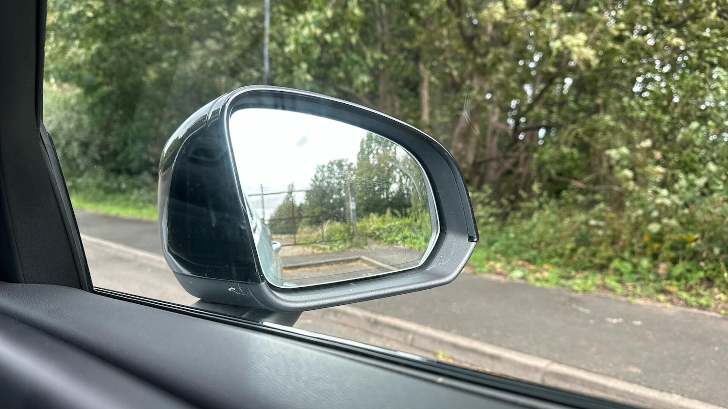 Used Volvo XC40 2024 for sale - 76337638: Photo 41