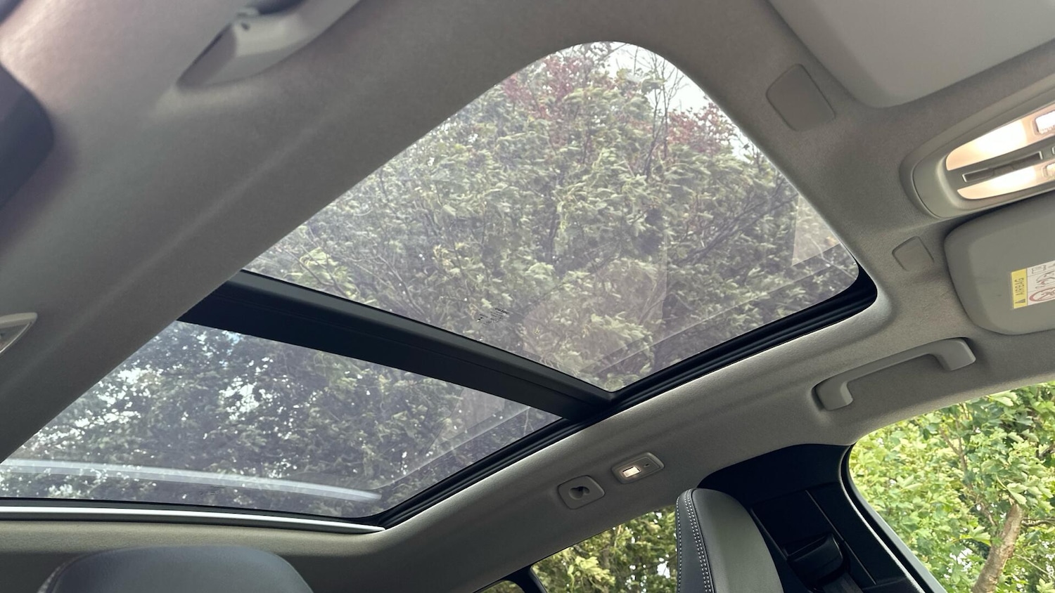 Used Volvo XC40 2024 for sale - 76337638: Photo 44