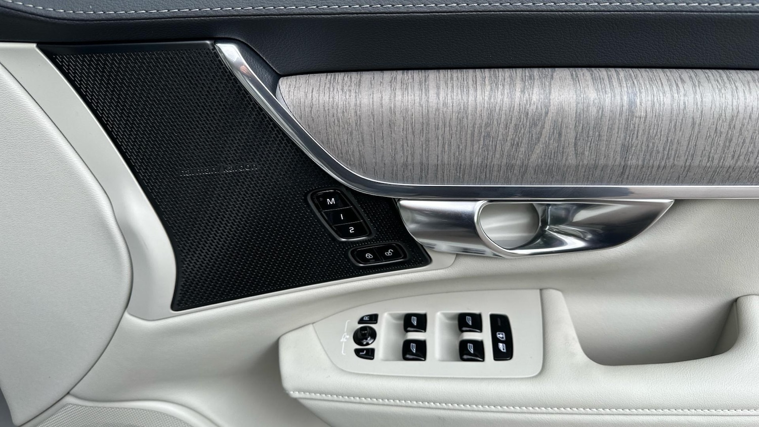 Used Volvo V90 2025 for sale - 76337220: Photo 32