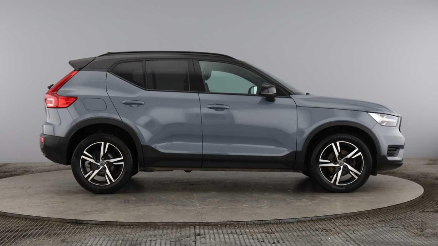 Used Volvo XC40 2021 for sale - 77673023: Photo 2