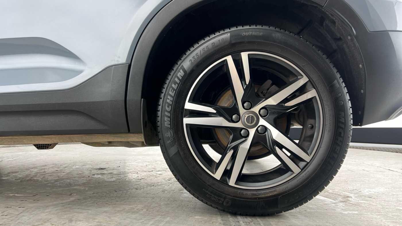 Used Volvo XC40 2021 for sale - 77673023: Photo 4