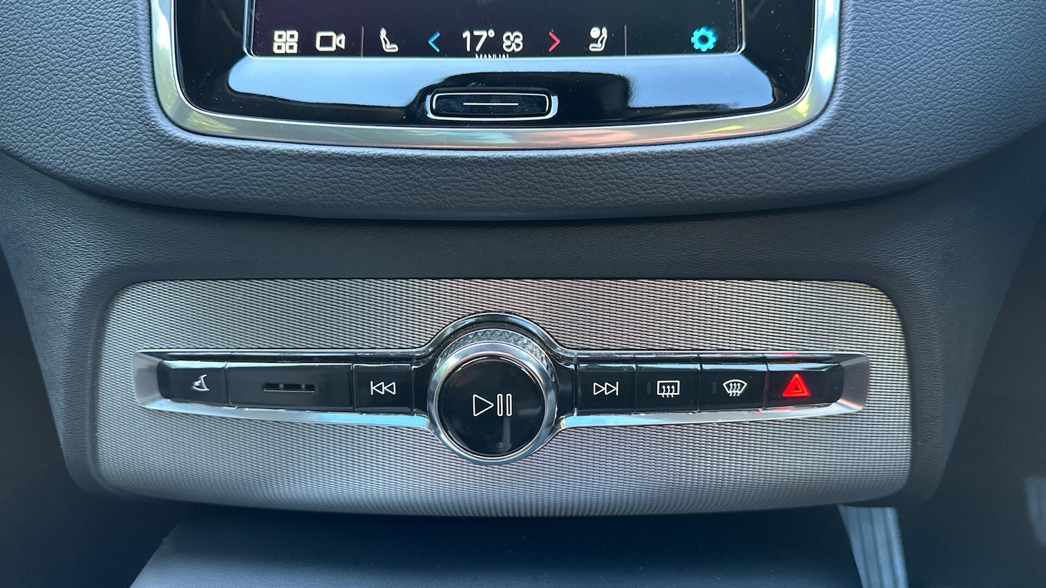 Used Volvo XC90 2023 for sale - 76336812: Photo 28