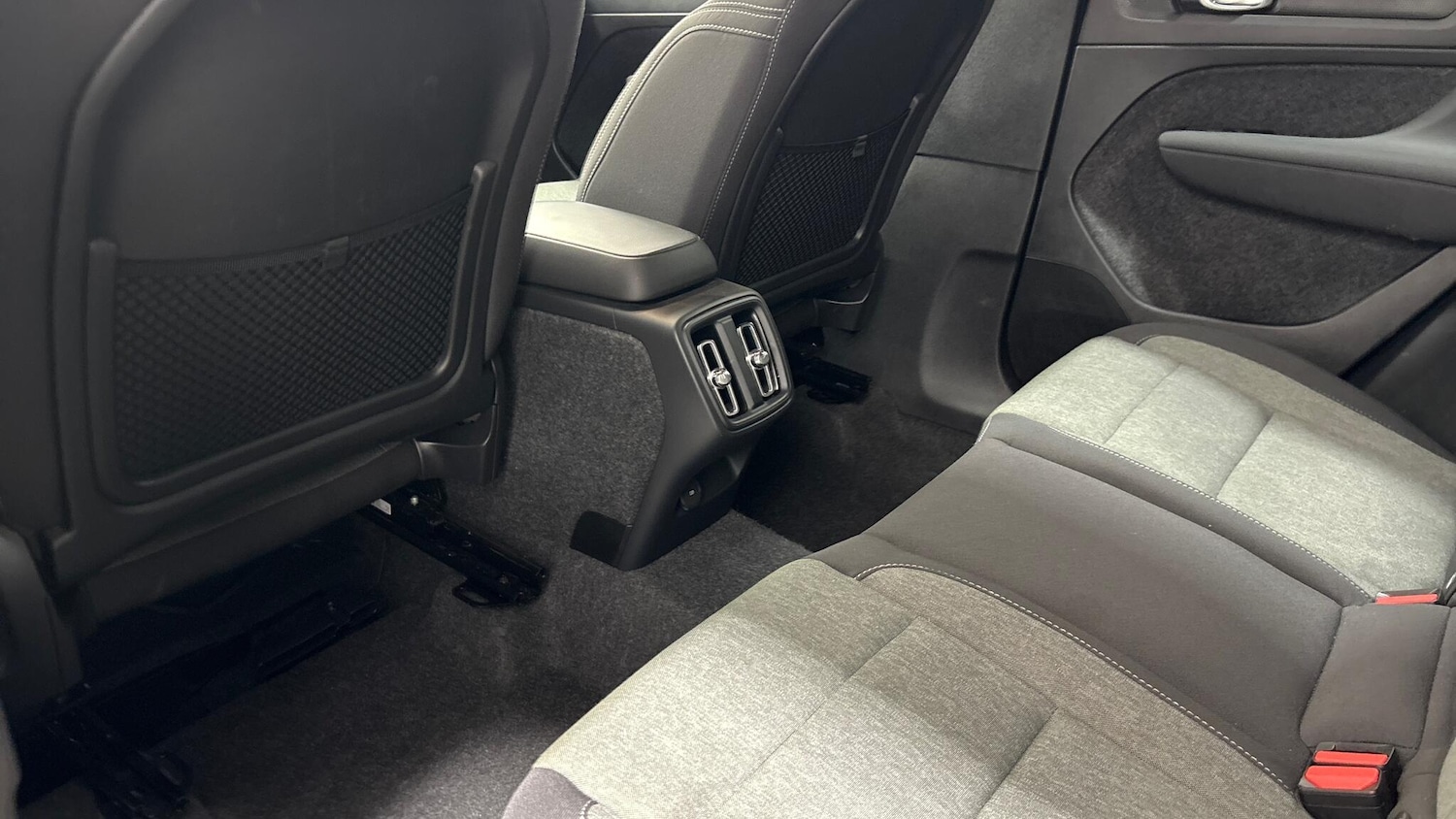 Used Volvo XC40 2025 for sale - 78007881: Photo 13