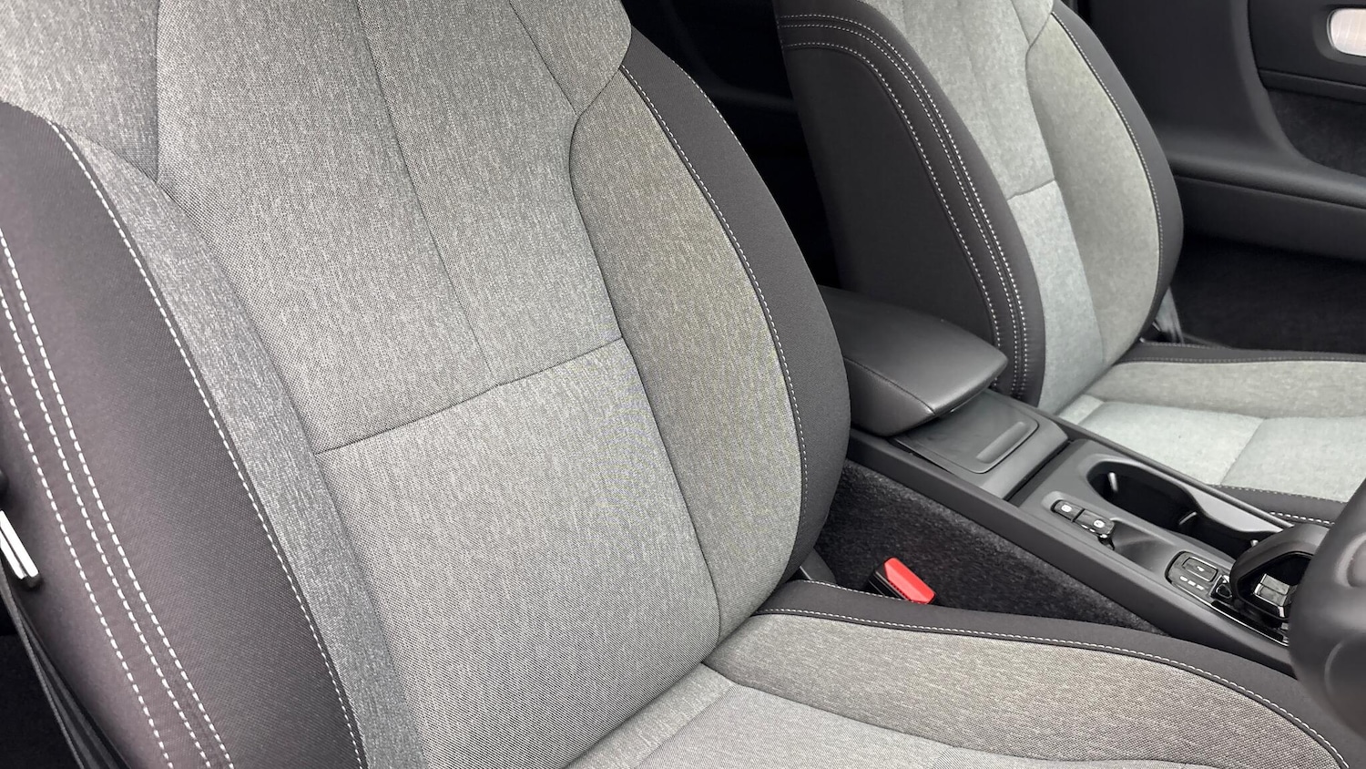 Used Volvo XC40 2025 for sale - 78007881: Photo 25