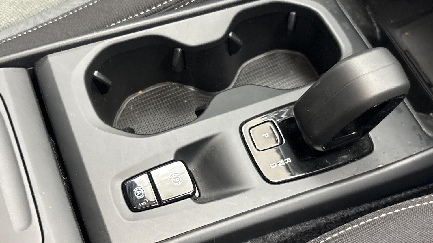 Used Volvo XC40 2025 for sale - 78007881: Photo 28