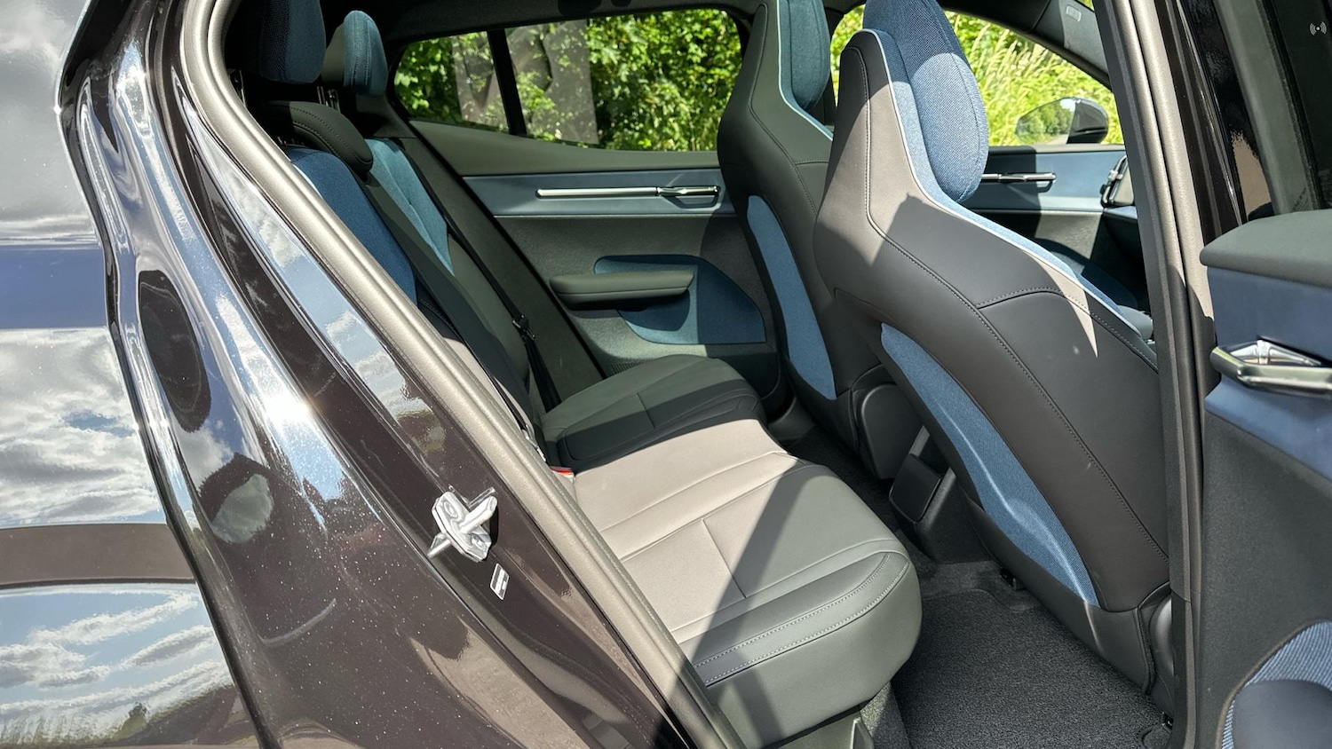 Used Volvo EX30 2025 for sale - 76337520: Photo 15