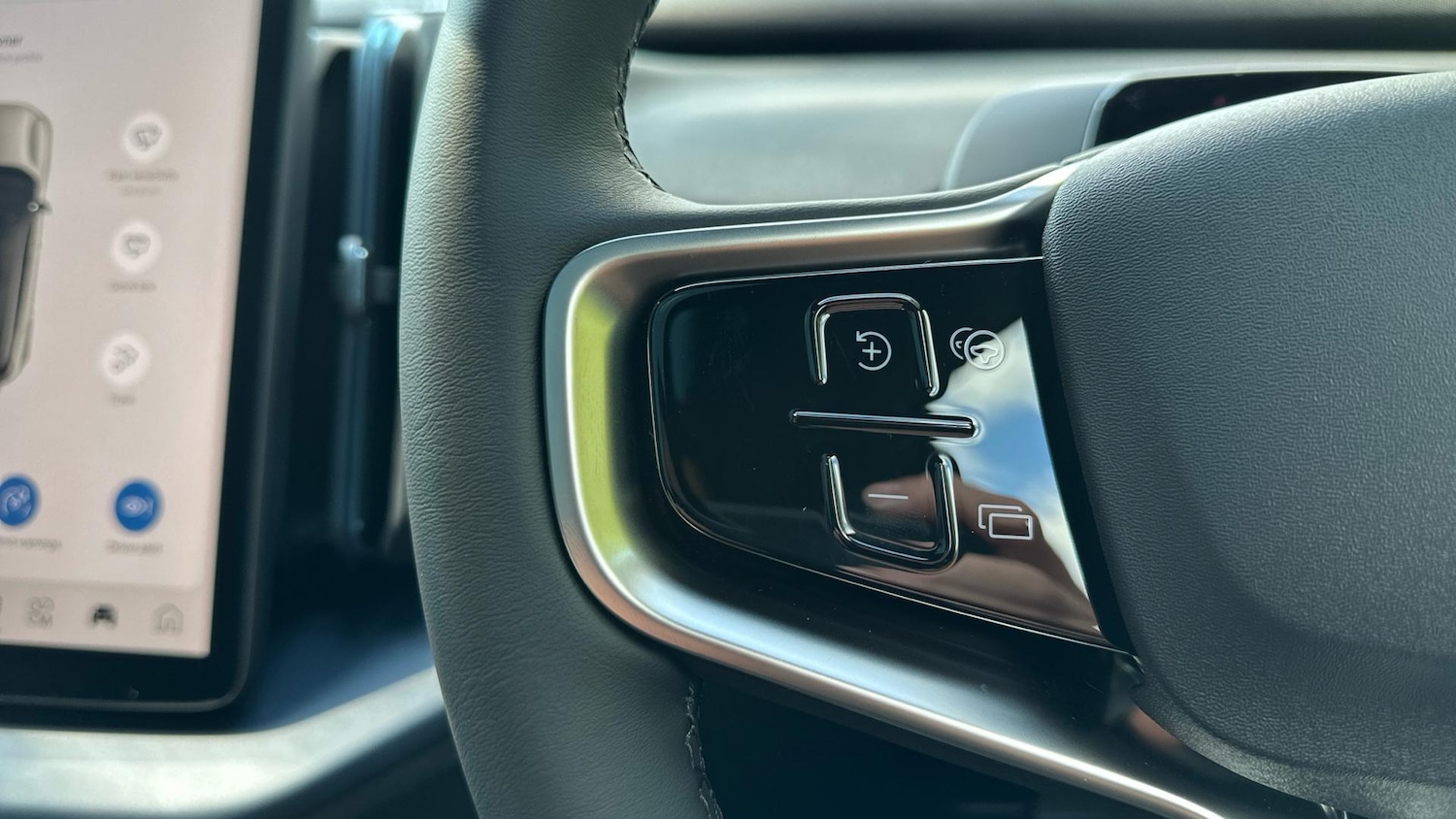 Used Volvo EX30 2025 for sale - 76337520: Photo 18