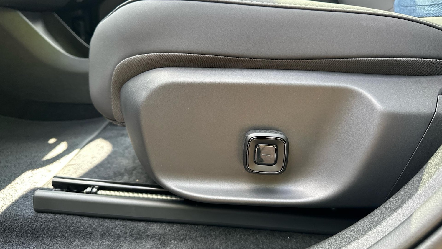 Used Volvo EX30 2025 for sale - 76337520: Photo 24