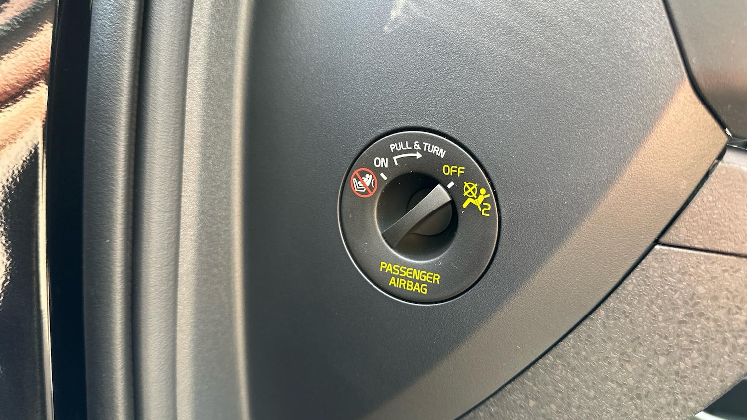 Used Volvo EX30 2025 for sale - 76337520: Photo 25