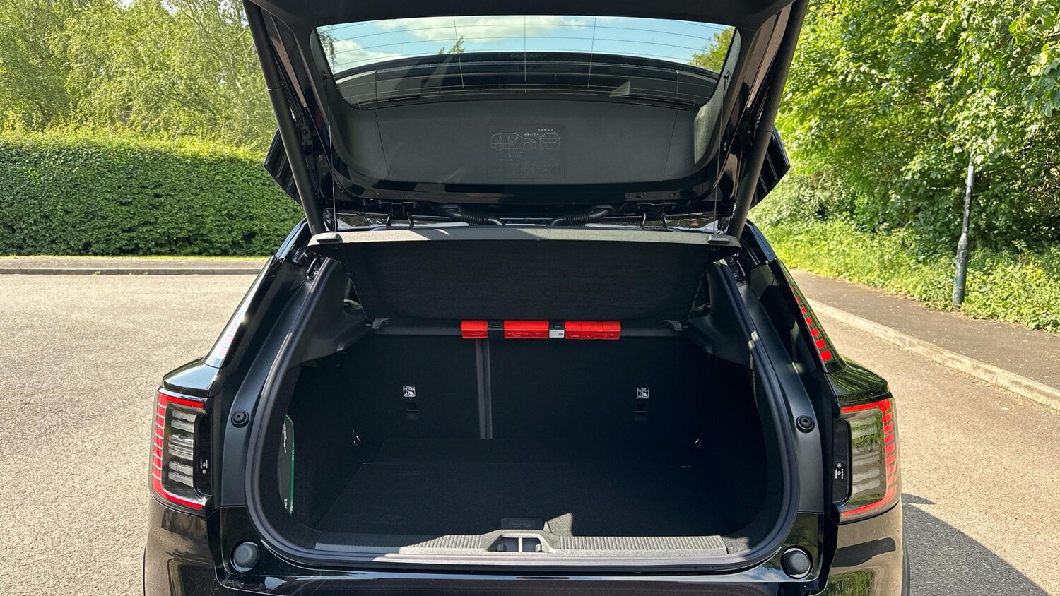 Used Volvo EX30 2025 for sale - 76337520: Photo 40