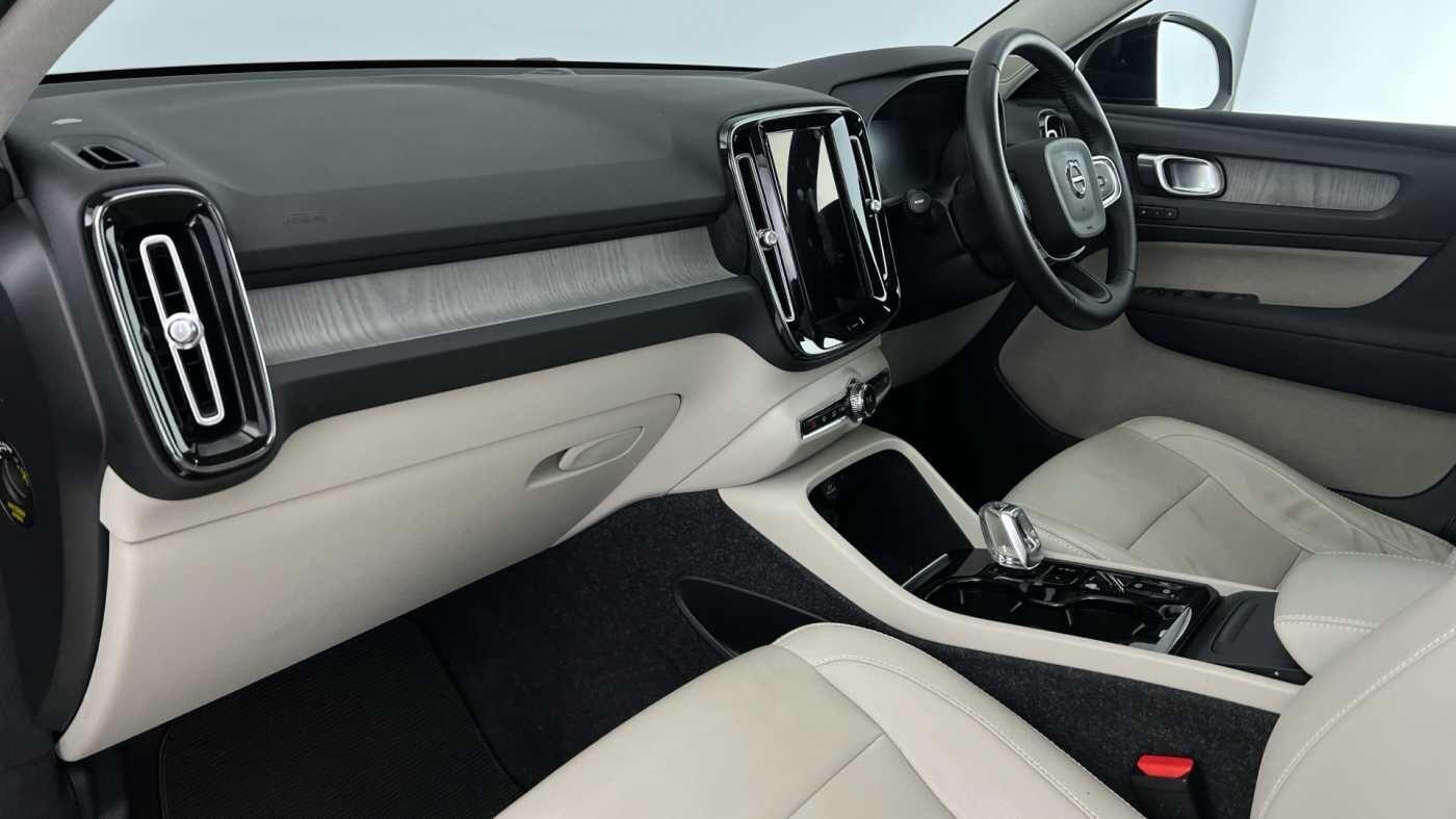 Used Volvo XC40 2021 for sale - 76432536: Photo 6