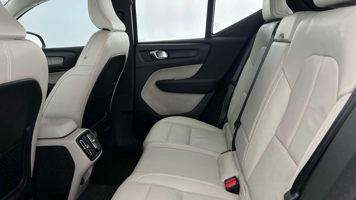 Used Volvo XC40 2021 for sale - 76432536: Photo 7