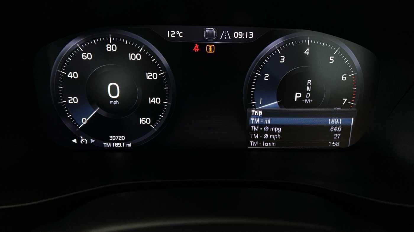 Used Volvo XC40 2021 for sale - 76432536: Photo 9