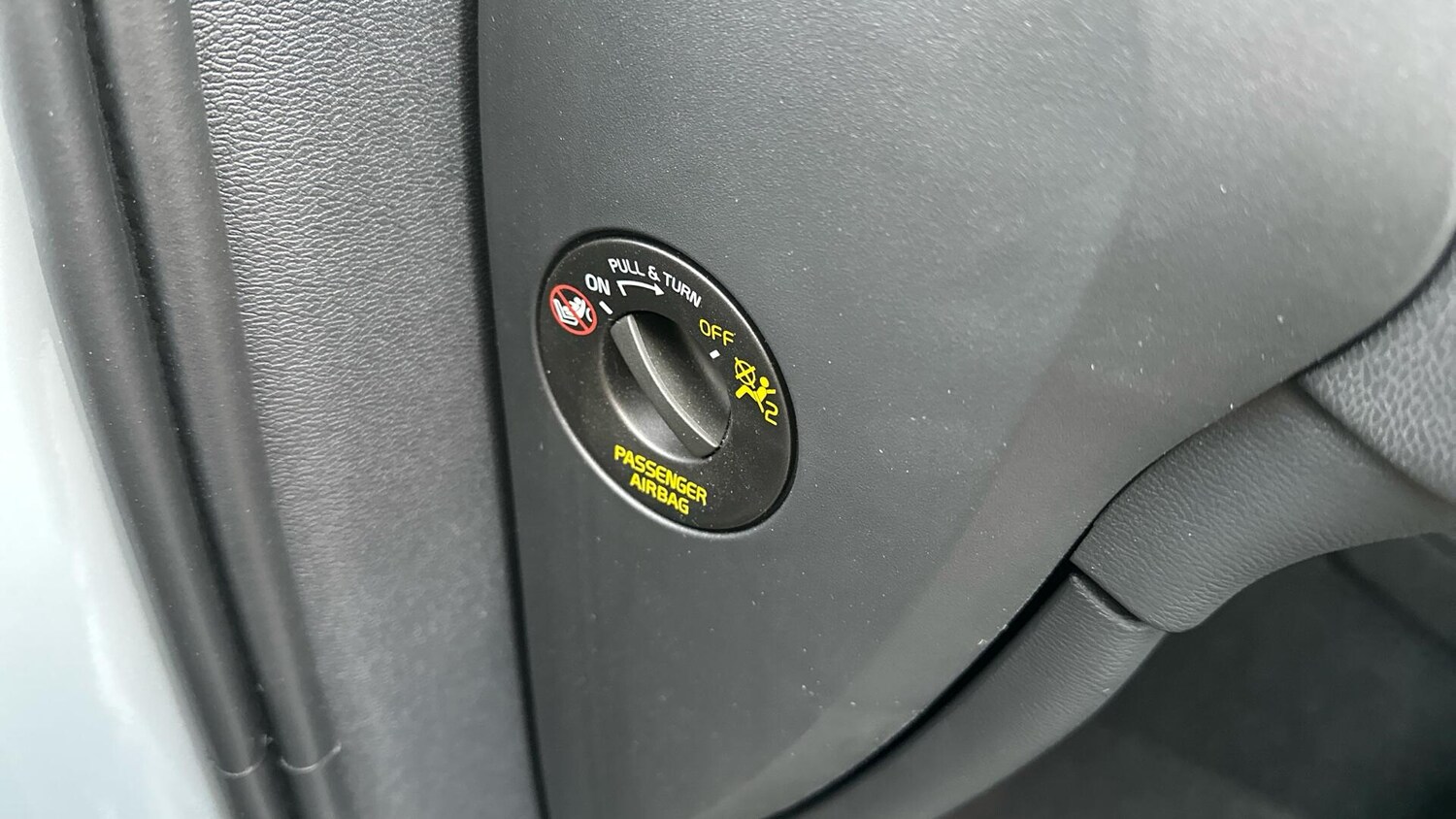 Used Volvo XC40 2025 for sale - 77672988: Photo 27