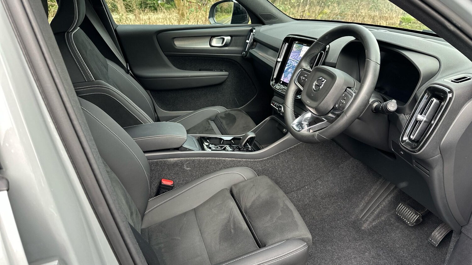 Used Volvo XC40 2025 for sale - 77672988: Photo 32