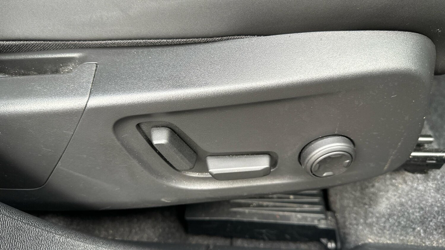 Used Volvo XC40 2025 for sale - 77672988: Photo 35