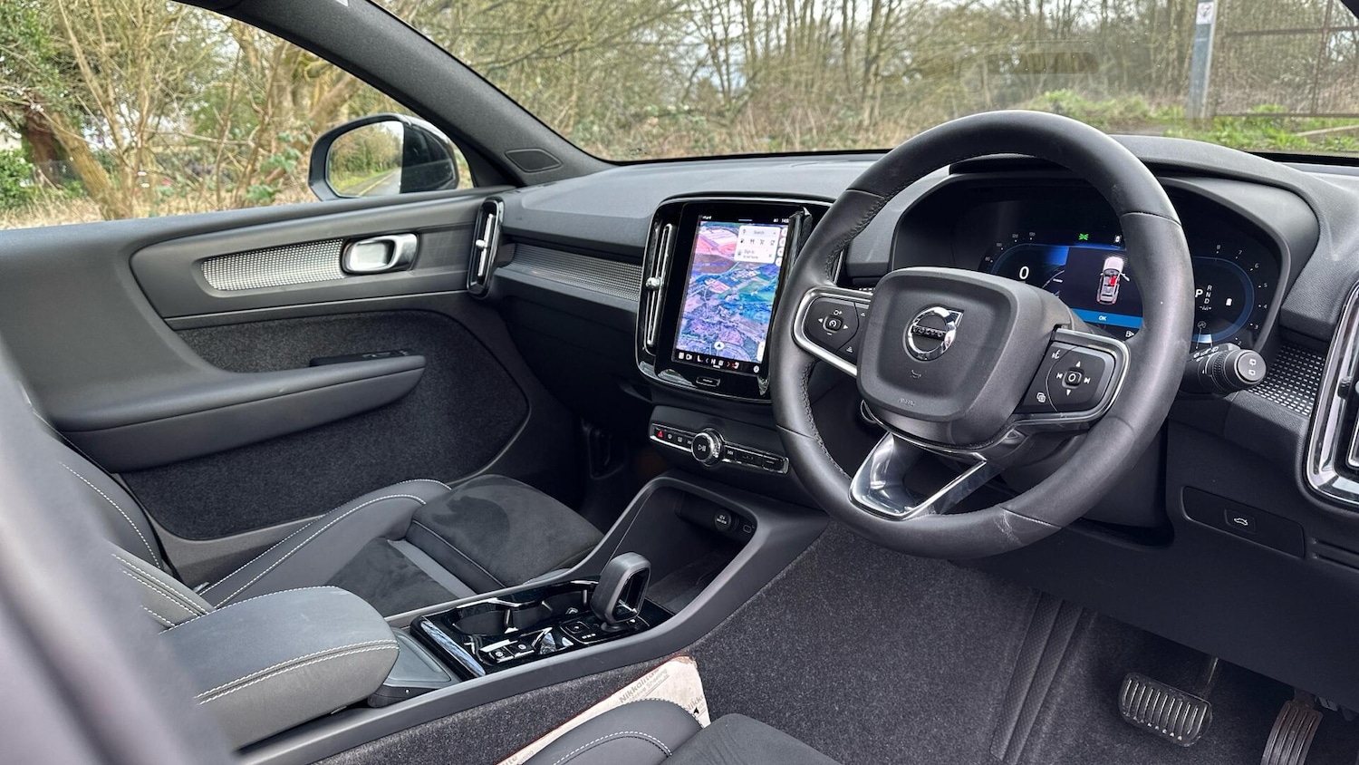 Used Volvo XC40 2025 for sale - 77672988: Photo 4