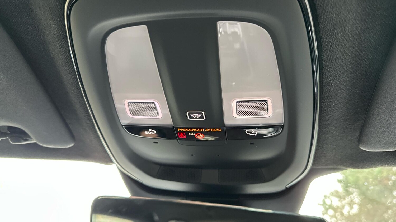 Used Volvo XC40 2025 for sale - 77672988: Photo 43