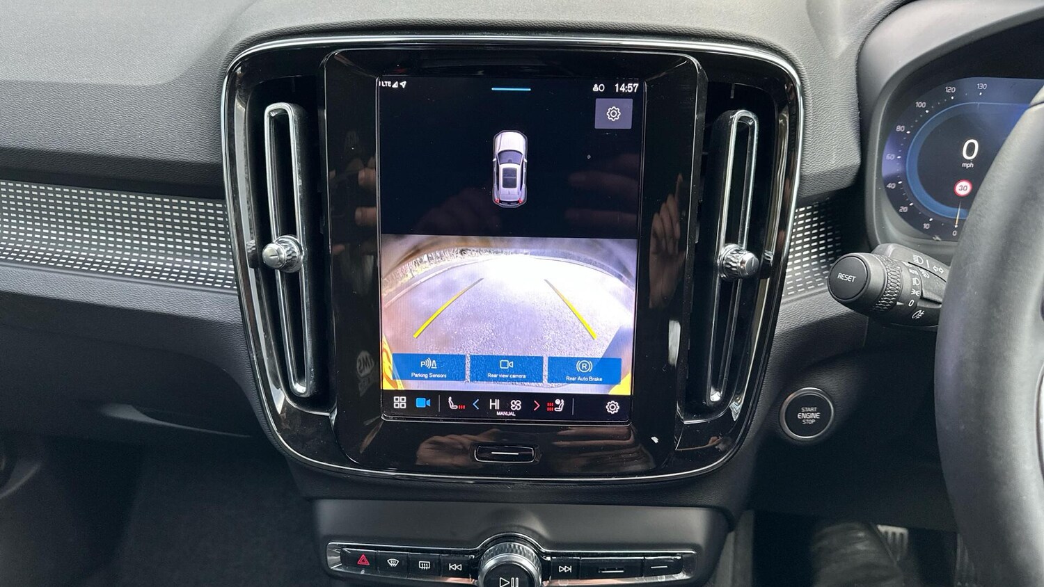 Used Volvo XC40 2025 for sale - 77672988: Photo 50