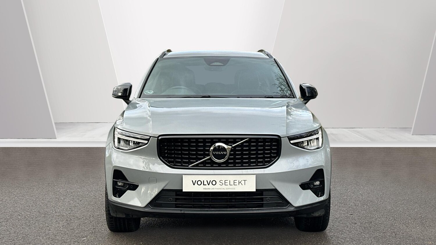 Used Volvo XC40 2025 for sale - 77672988: Photo 8
