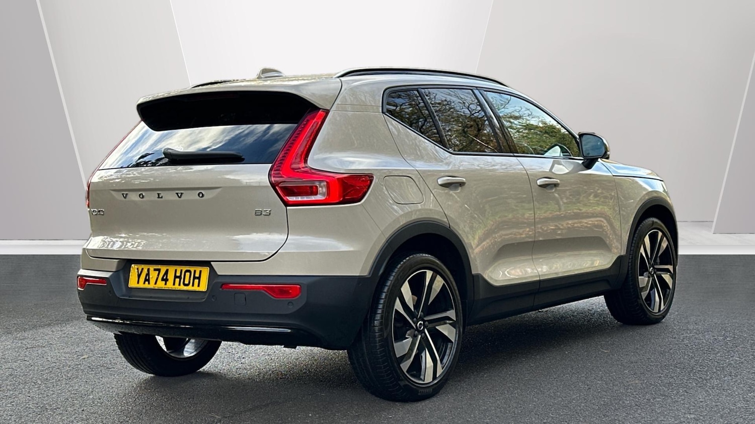 Used Volvo XC40 2024 for sale - 76336665: Photo 10