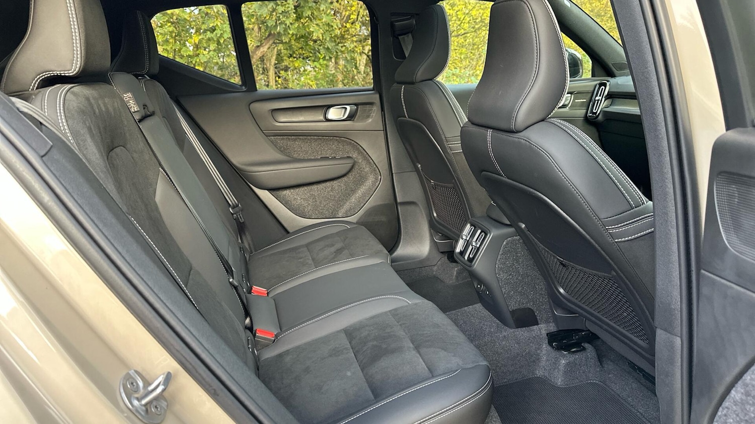 Used Volvo XC40 2024 for sale - 76336665: Photo 17