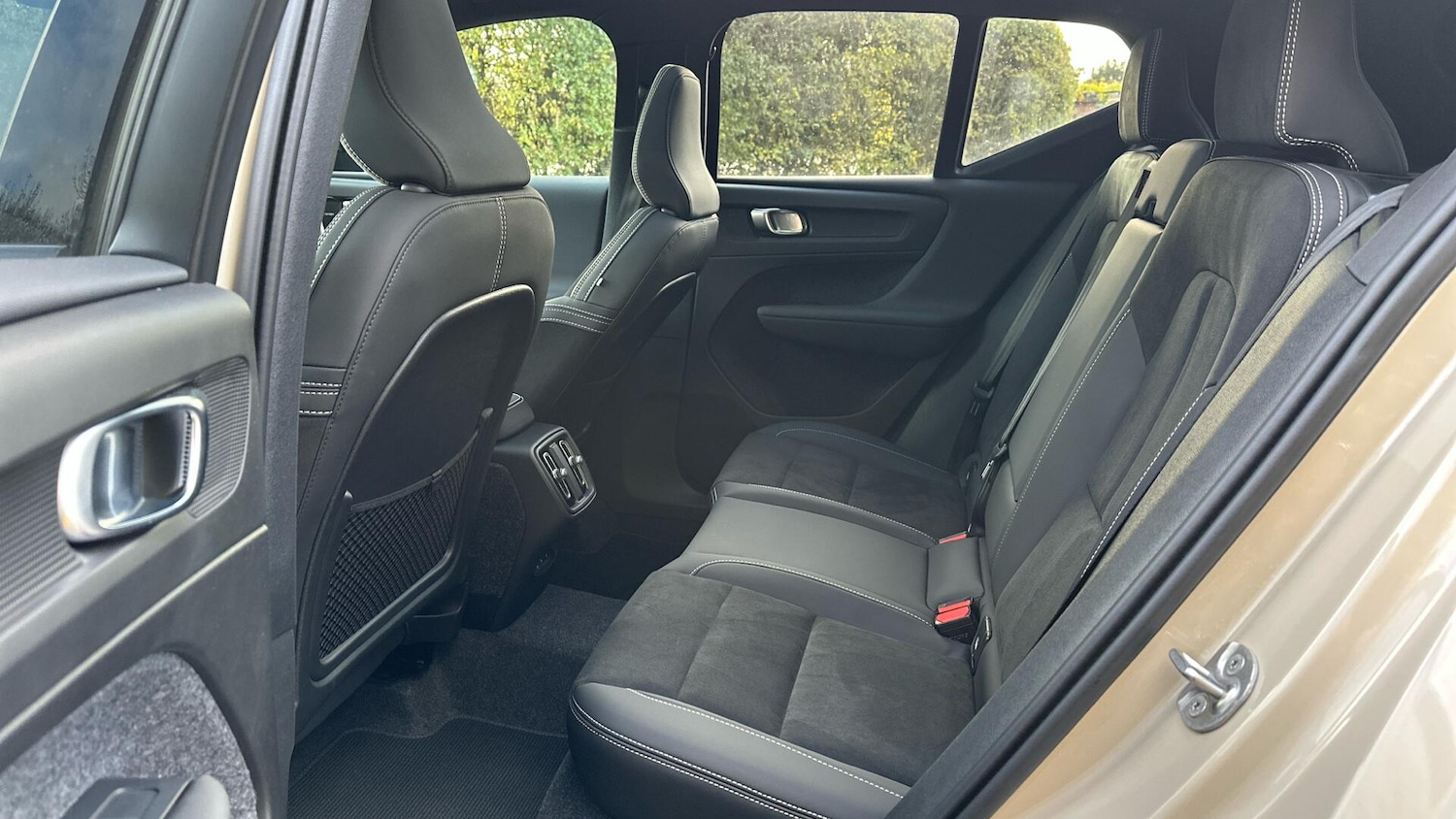 Used Volvo XC40 2024 for sale - 76336665: Photo 18