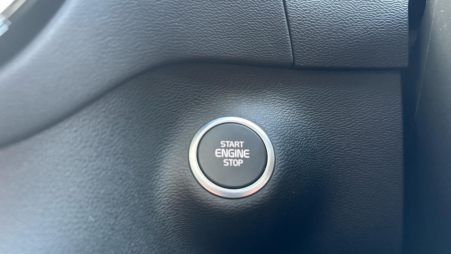 Used Volvo XC40 2024 for sale - 76336665: Photo 23