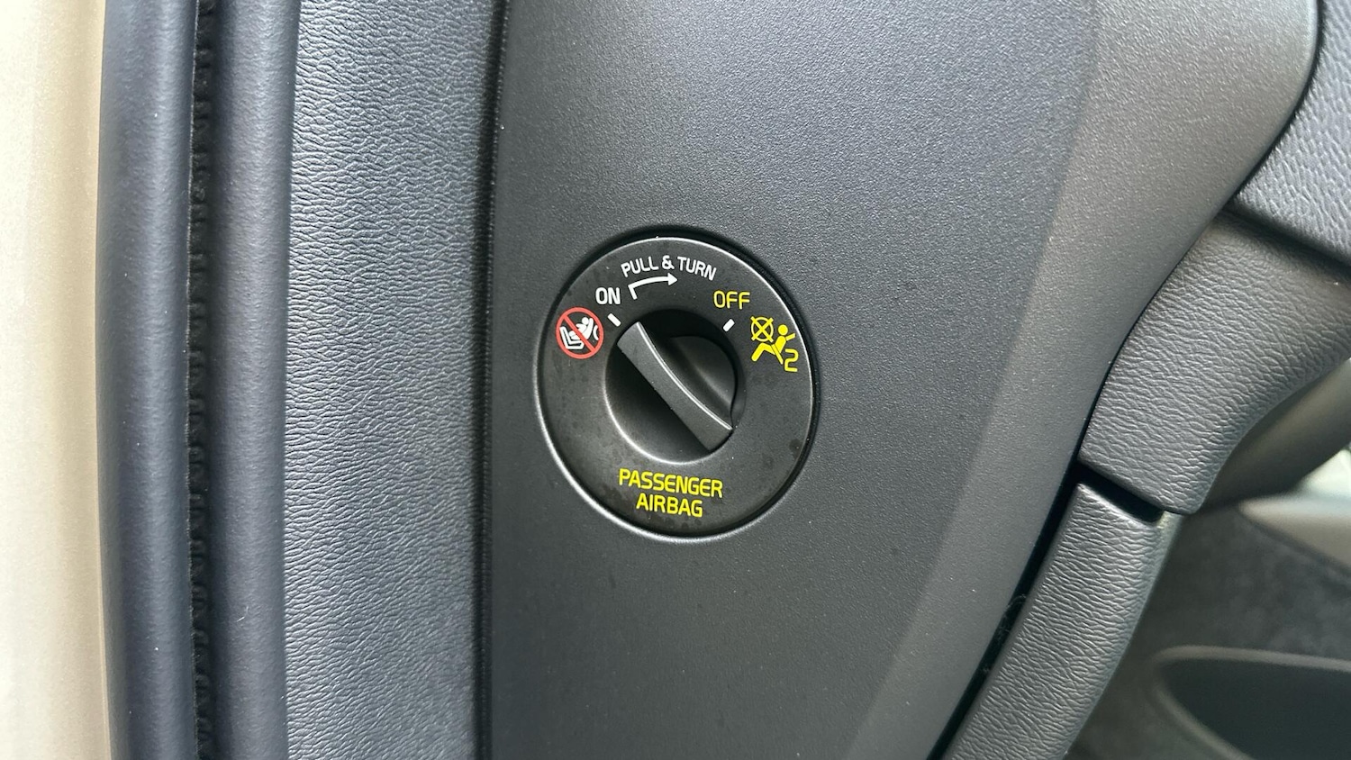 Used Volvo XC40 2024 for sale - 76336665: Photo 27