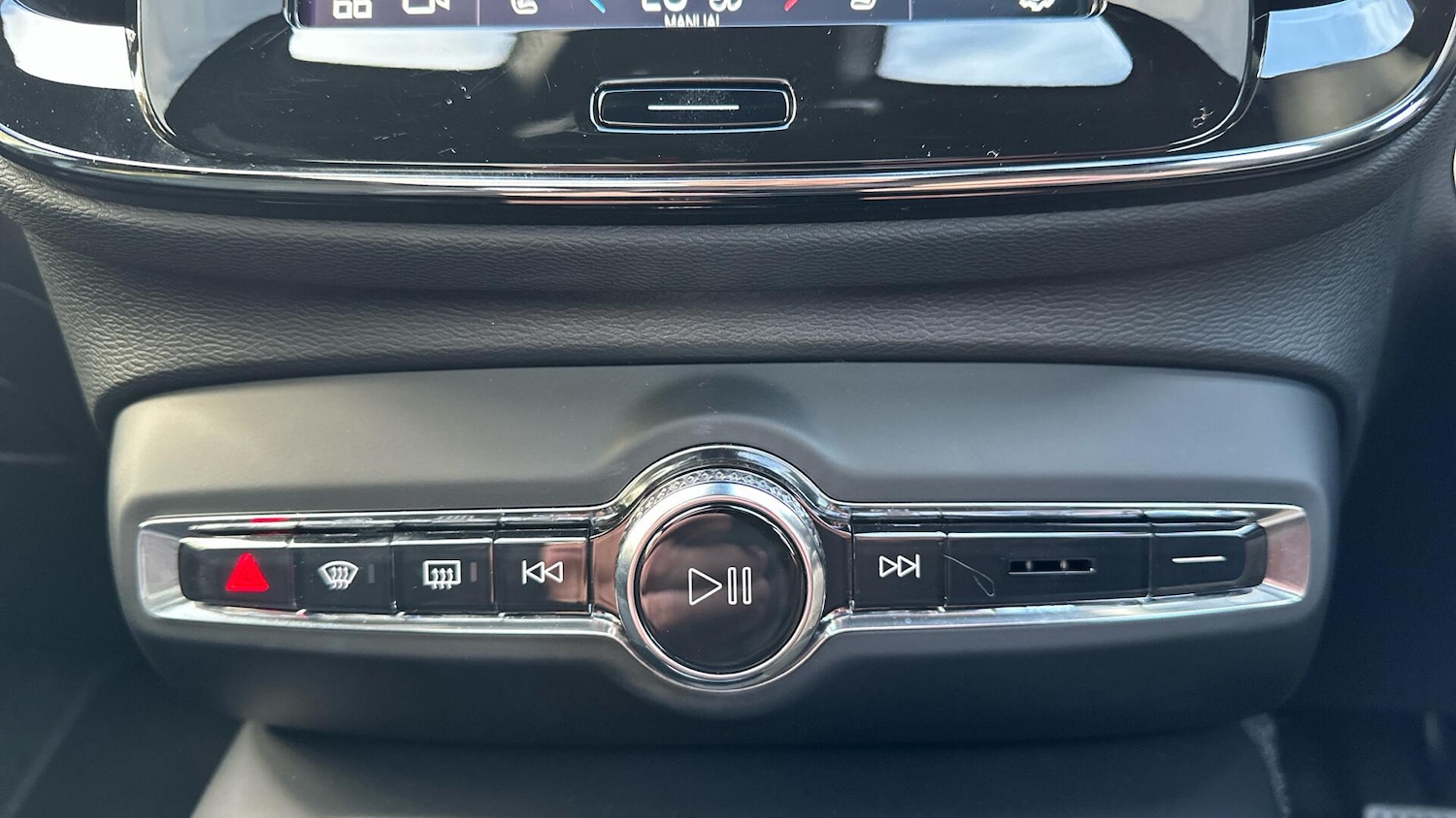 Used Volvo XC40 2024 for sale - 76336665: Photo 29