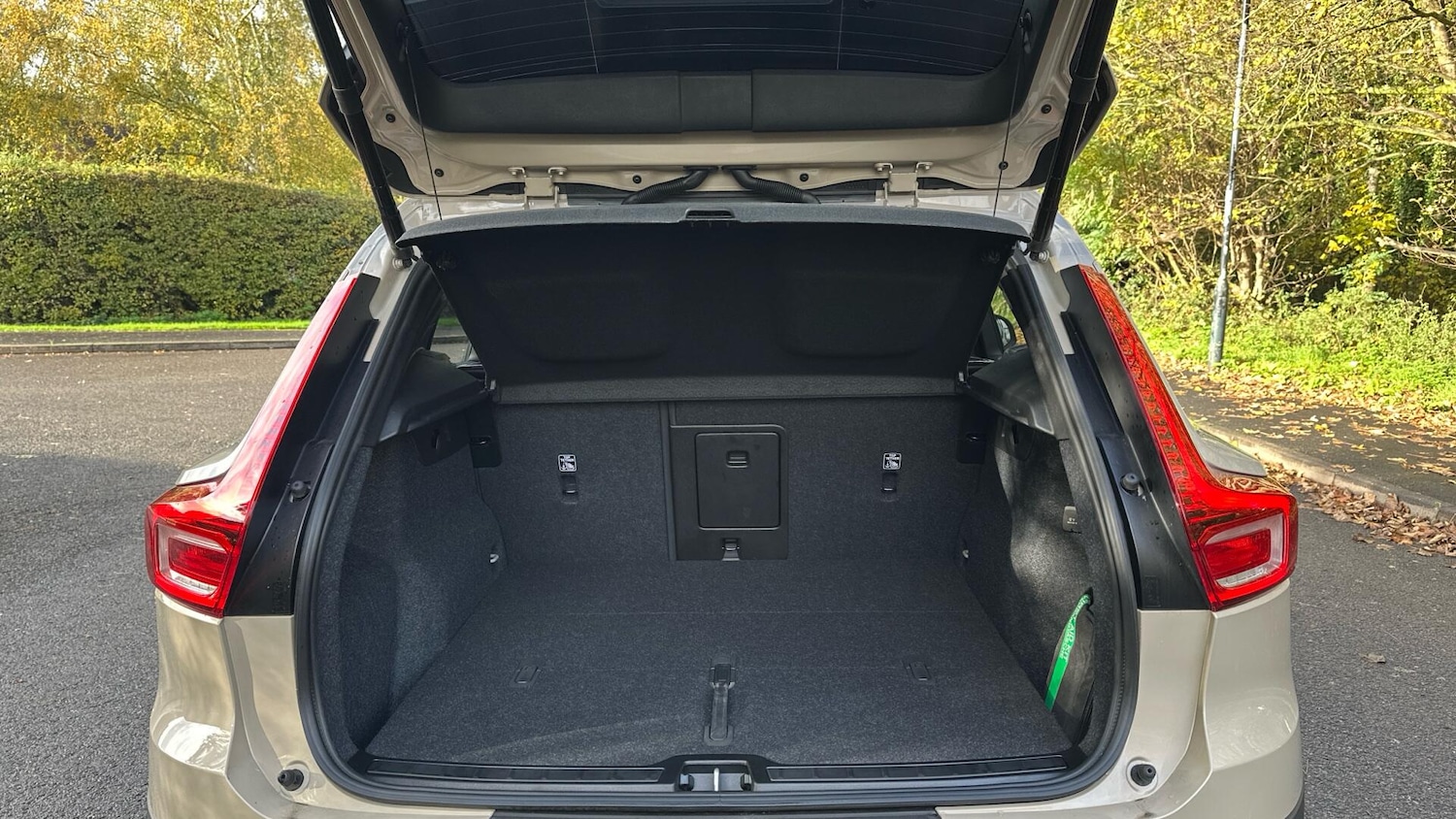 Used Volvo XC40 2024 for sale - 76336665: Photo 41