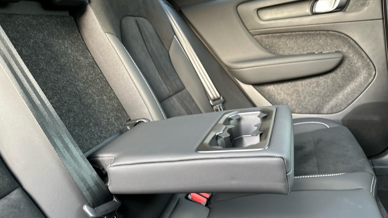 Used Volvo XC40 2024 for sale - 76336665: Photo 49