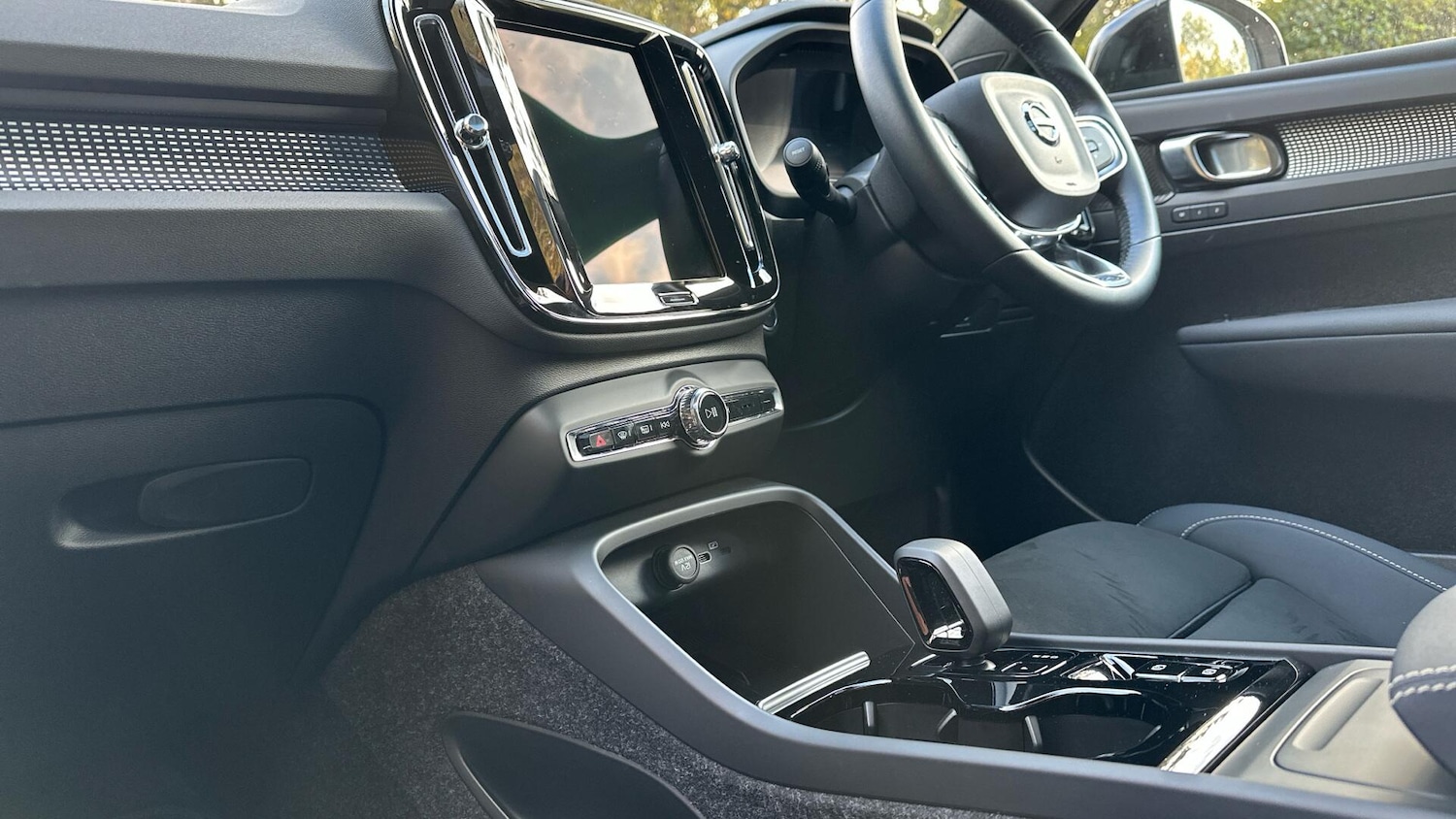 Used Volvo XC40 2024 for sale - 76336665: Photo 50