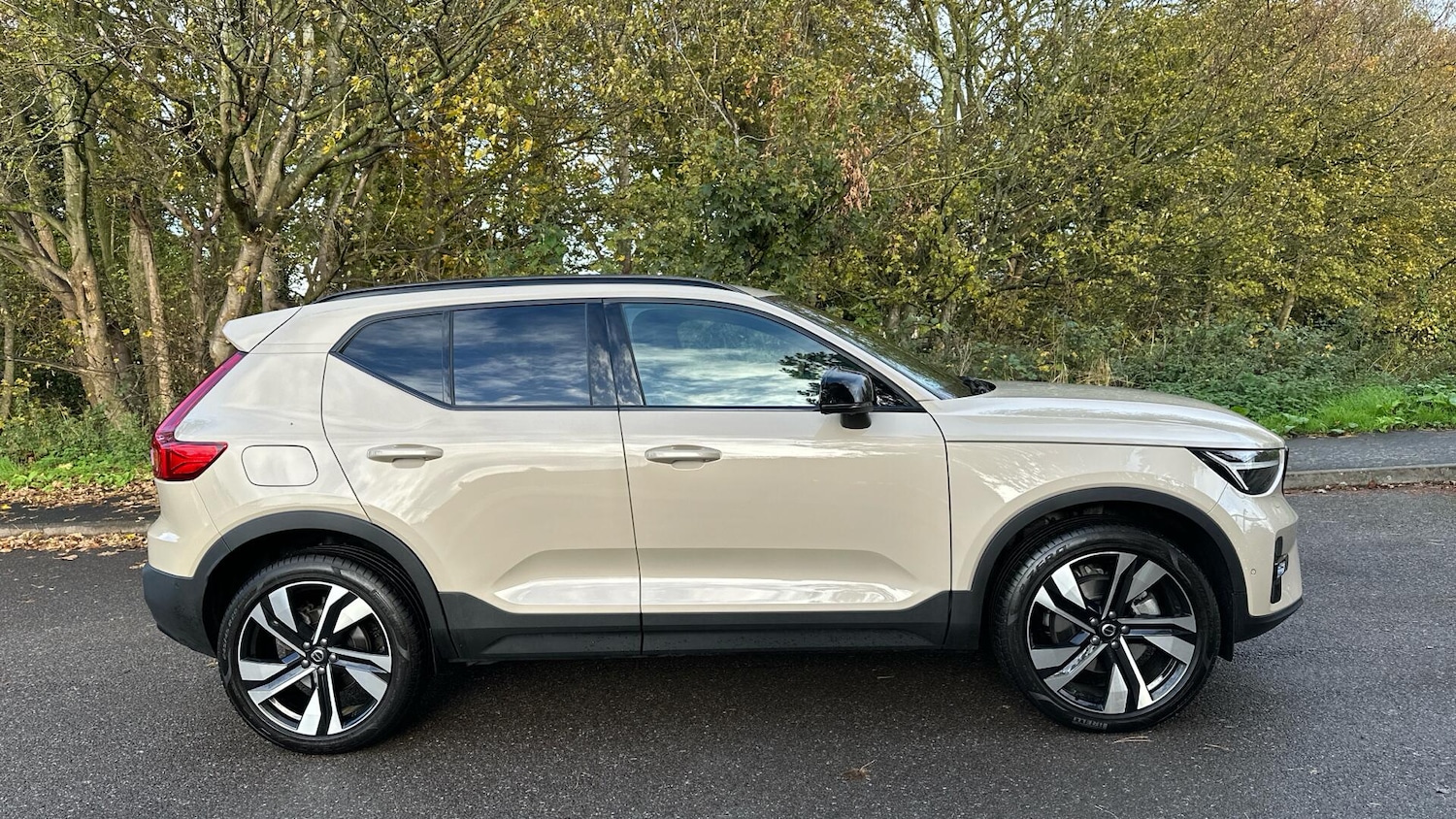 Used Volvo XC40 2024 for sale - 76336665: Photo 9