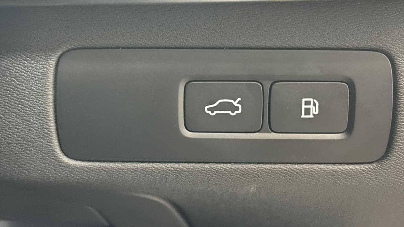 Used Volvo XC90 2025 for sale - 76918630: Photo 30