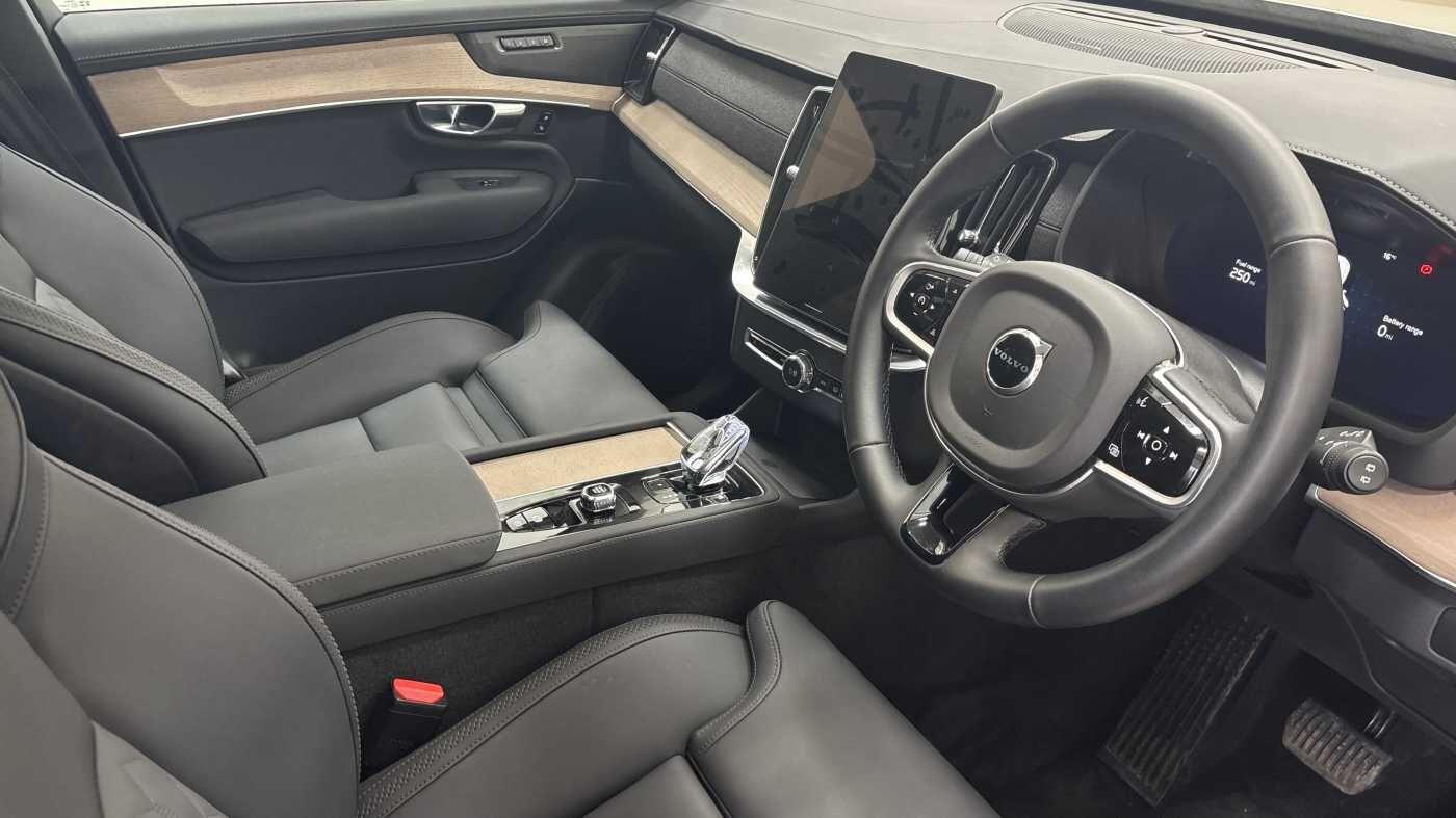 Used Volvo XC90 2025 for sale - 76918630: Photo 9