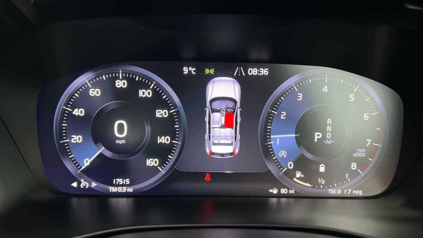 Used Volvo XC40 2021 for sale - 77081806: Photo 9