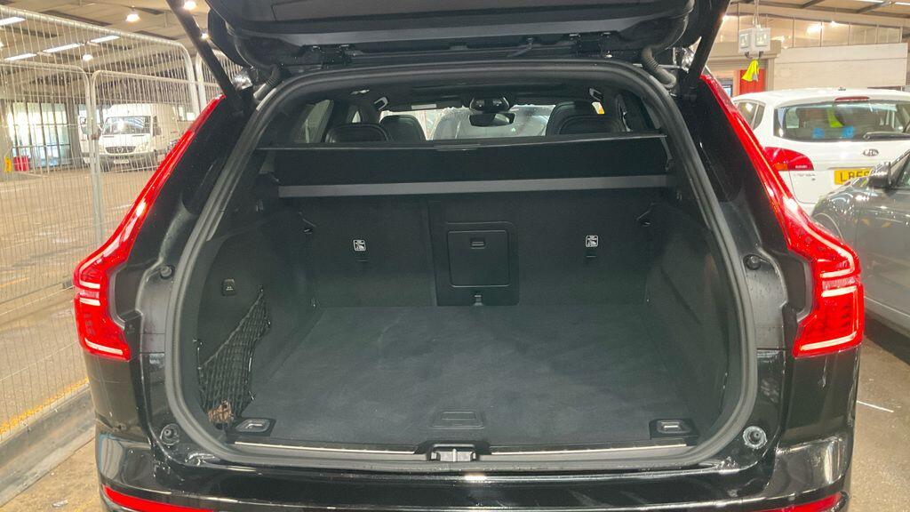 Used Volvo XC60 2025 for sale - 77306277: Photo 7