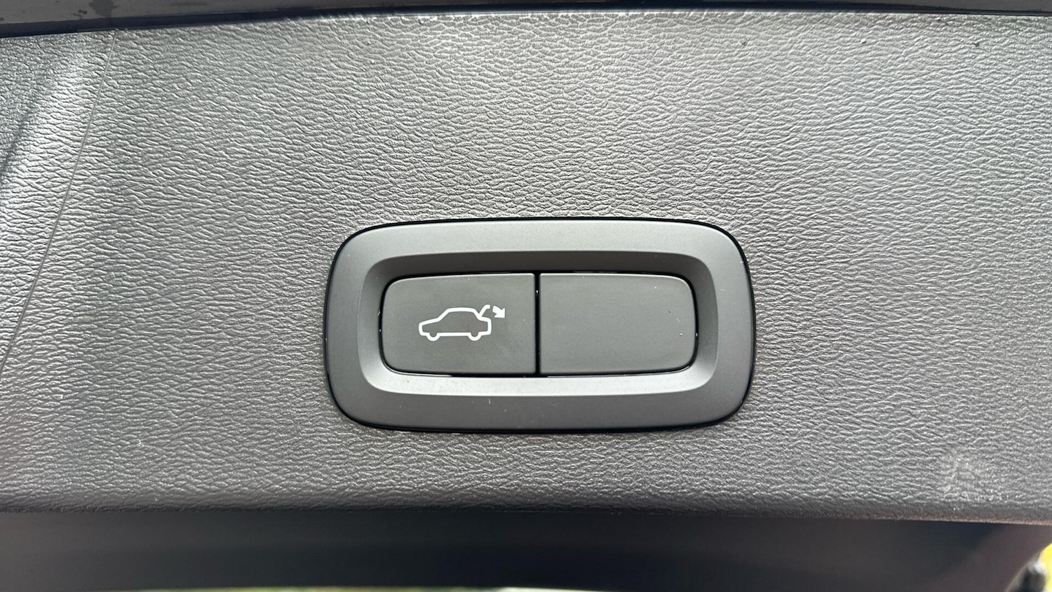 Used Volvo XC40 2022 for sale - 76337510: Photo 26