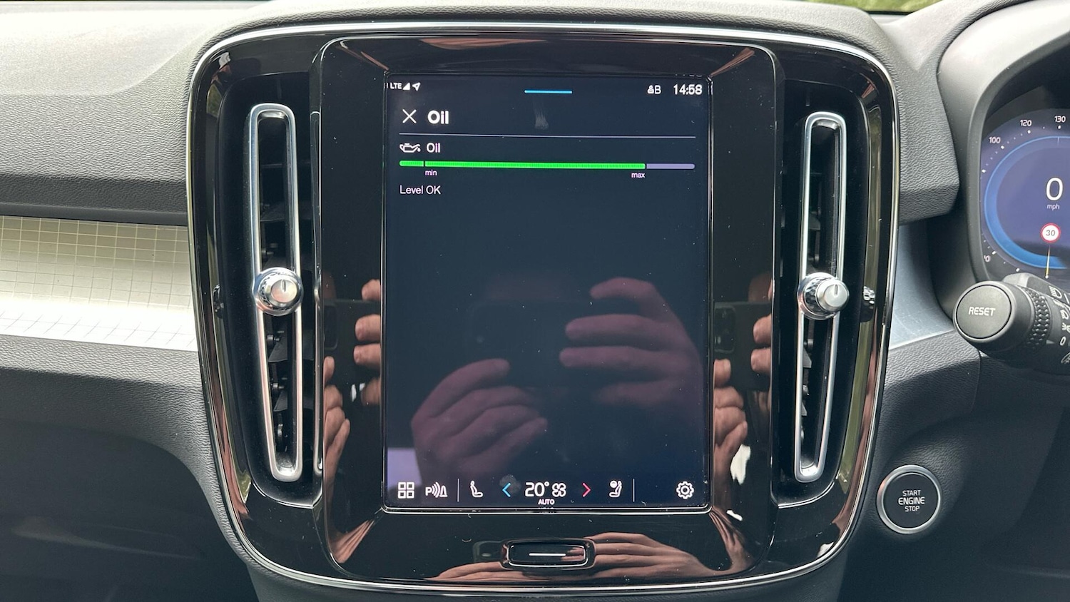 Used Volvo XC40 2022 for sale - 76337510: Photo 34