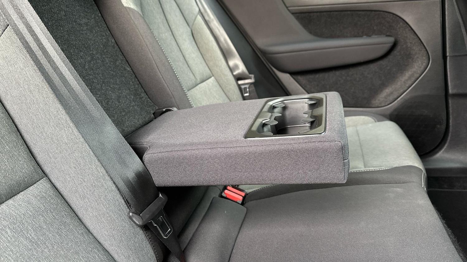 Used Volvo XC40 2022 for sale - 76337510: Photo 44